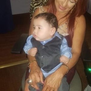 Meet your Posher, Amada